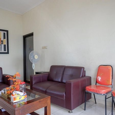 Reddoorz Syariah Near Exit Tol Krapyak Semarang Hotel Ngoại thất bức ảnh