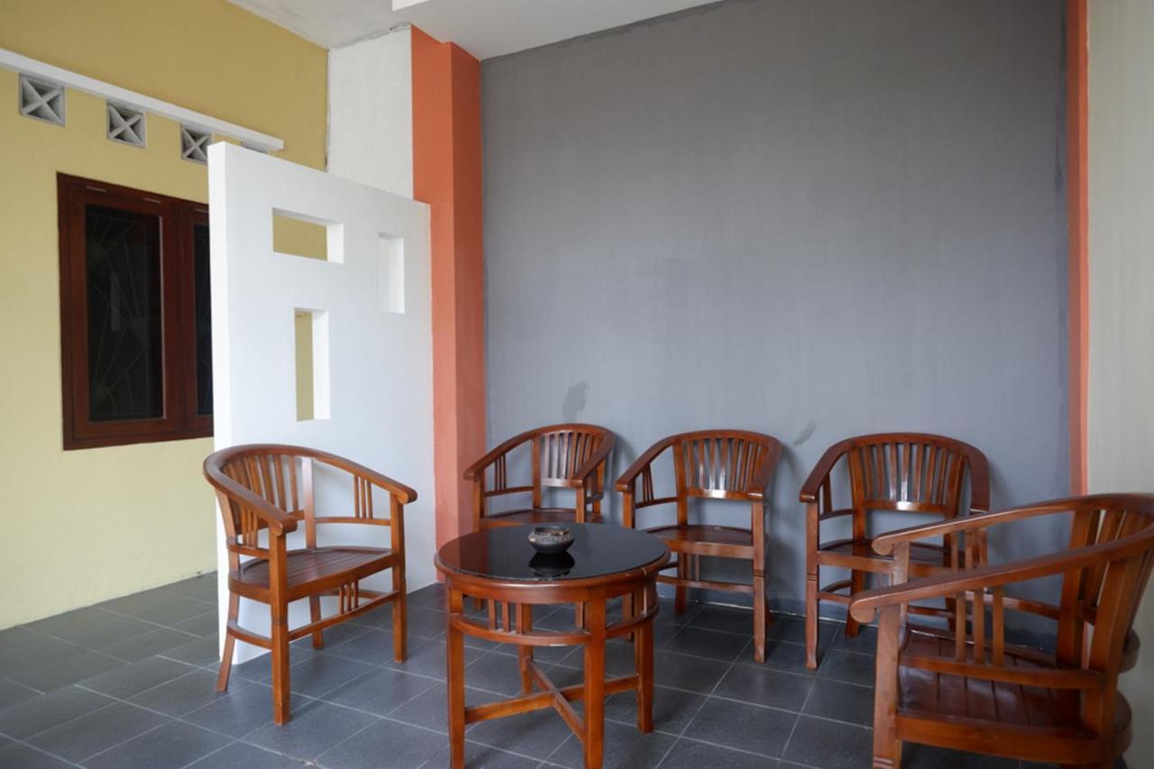 Reddoorz Syariah Near Exit Tol Krapyak Semarang Hotel Ngoại thất bức ảnh
